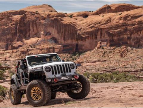 Trekker Winch 10000 Lbs Synthetic Rope IP68 Waterproof Wireless Rugged Ridge