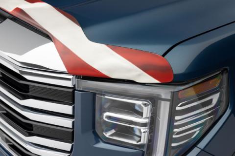 Eagle American Flag Bug Shield For 2003-2004 Silverado 2500/3500 Husky Liners