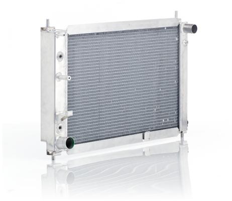 Radiator Factory-Fit Natural Finish for 99-05 Chevrolet/GM C/K 1500 1/2 Ton Pickups/C/K 2500 3/4 Ton Pickups w/Std Trans Be Cool Radiator