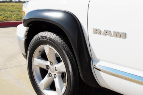 Extra Wide Style Fender Flare Set Front, Smooth, 2-Piece Set 2002-2009 Dodge Ram 1500/2500/3500 Fleetside Lund