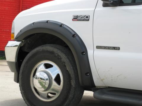 Rivet Style Fender Flare Set Front, Smooth, 2-Piece Set 1999-2007 Ford F-250/F-350 Super Duty Fleetside Lund