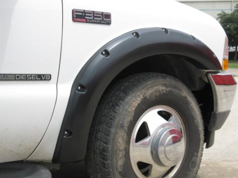 Rivet Style Fender Flare Set Front, Smooth, 2-Piece Set 1999-2007 Ford F-250/F-350 Super Duty Fleetside Lund