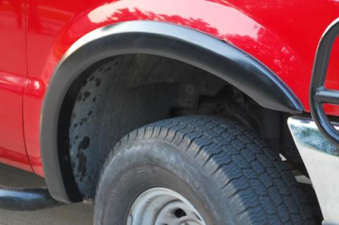 Sport Style Fender Flare Set Front and Rear, Smooth, 4-Piece Set 1999-2007 Ford F-250/F-350 Super Duty Fleetside Lund