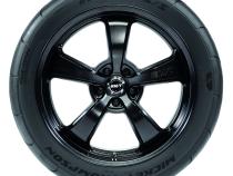 ET Street Tire P285/40R18 Revs/Mile 771 Mickey Thompson