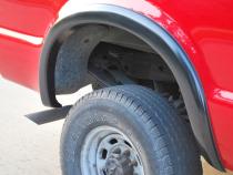 Sport Style Fender Flare Set Rear, Smooth, 2-Piece Set 1999-2007 Ford F-250/F-350 Super Duty Fleetside Lund