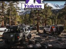 Ring &amp;amp; Pinion Gear Kit Package Front &amp;amp; Rear With Install Kits - Toyota 8/7.5R Toyota Tacoma 95-04 4Runner 96-02 With Factory Locker (8/7.5R) 4.88 Ratio Gear Package Yukon Gear